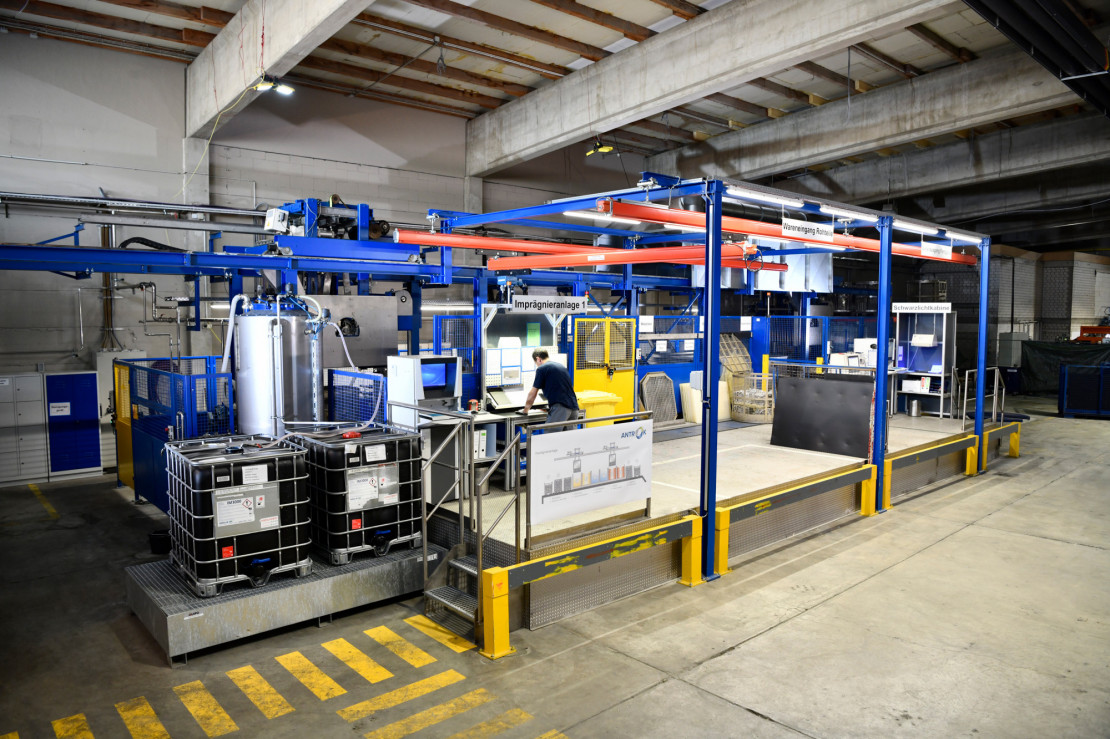 Gesamtansicht der Imprägnieranlage